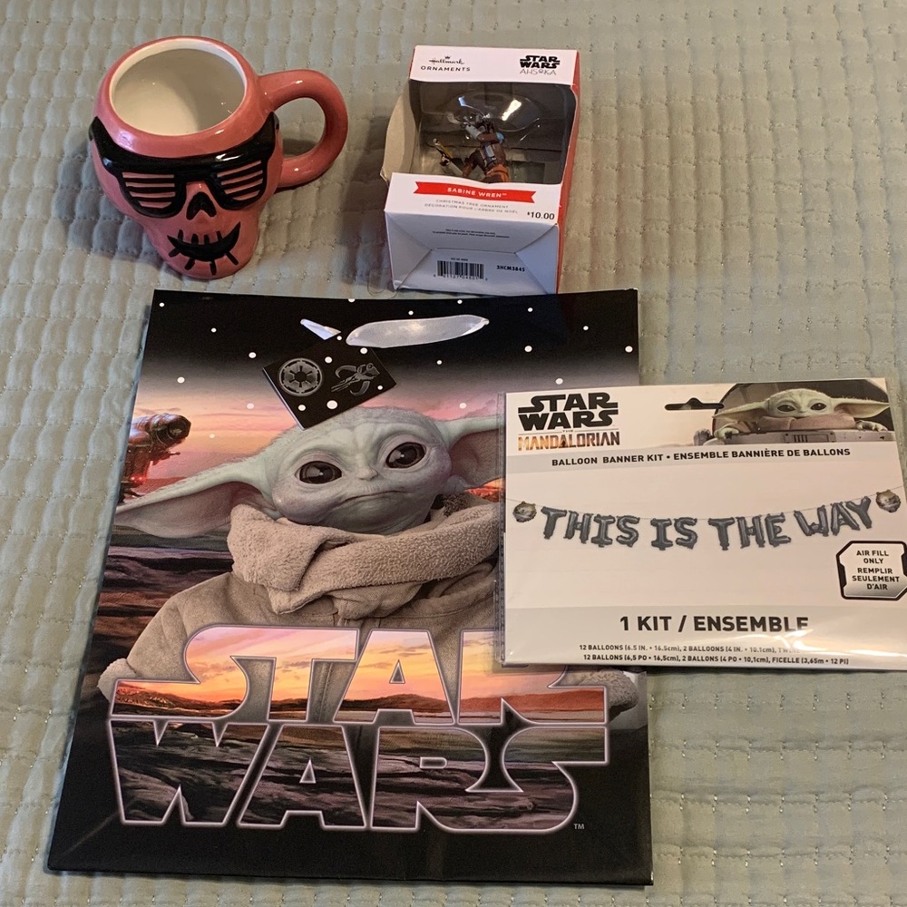 Star Wars 5Pc Set Yoda Balloon Banner S.Wren hanger 6ft B/D Banner Mug Gift Bag